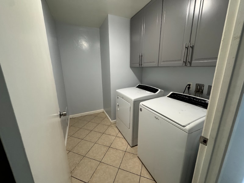 Building Photo - 1012 Valhalla Dr