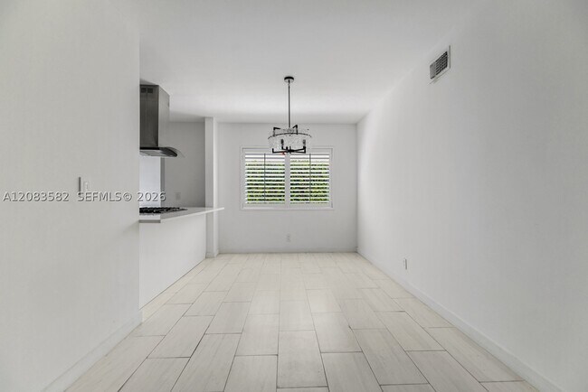 Building Photo - 3909 US-1