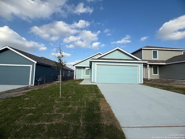 Building Photo - 224 Ottawa Wy