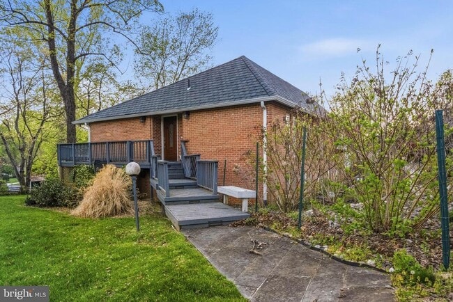 Building Photo - 9416 Holbrook Ln