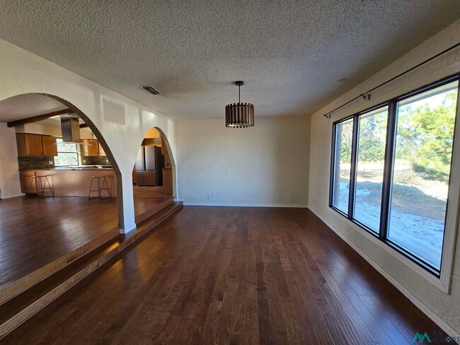 Building Photo - 1091 C R G