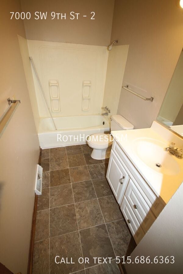 Building Photo - 7000 SW 9th St