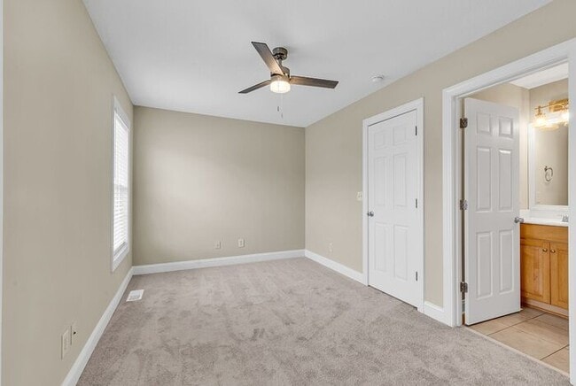 Building Photo - 2bd 2.5 bath apartment for rent on Highway 544 in Conway for August