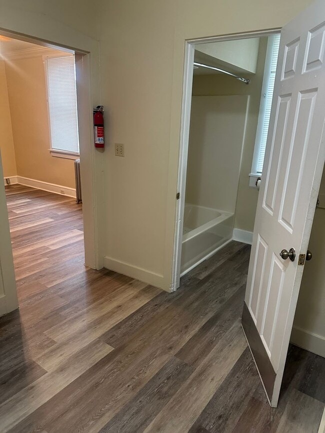 Building Photo - 226 E High St