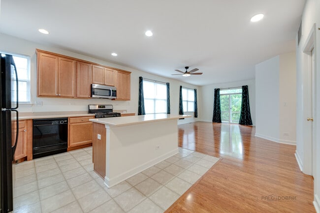 Building Photo - 1322 Prescott Dr