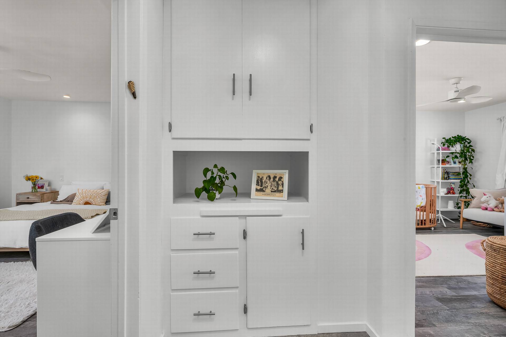 Building Photo - 14238 Dickens St