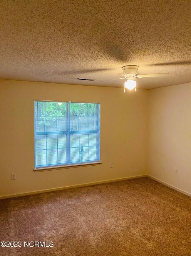 Building Photo - 3308 Moseley Dr
