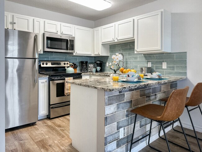 Building Photo - 3191 Scenic Hwy 98