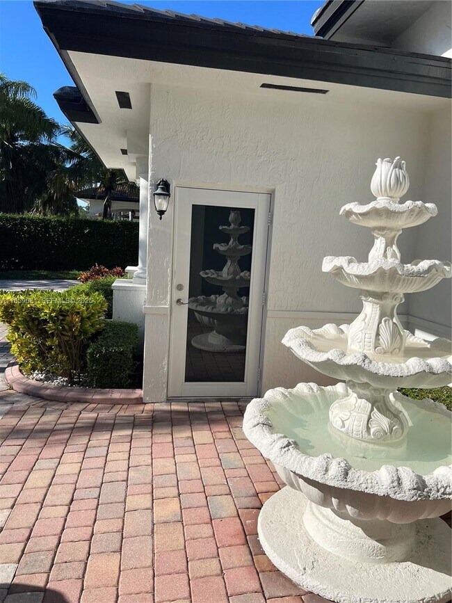 Primary Photo - 105 NW 123rd Ave