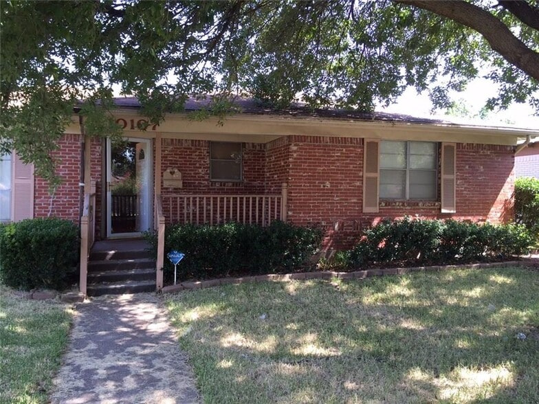 Primary Photo - 10107 Muskogee Dr