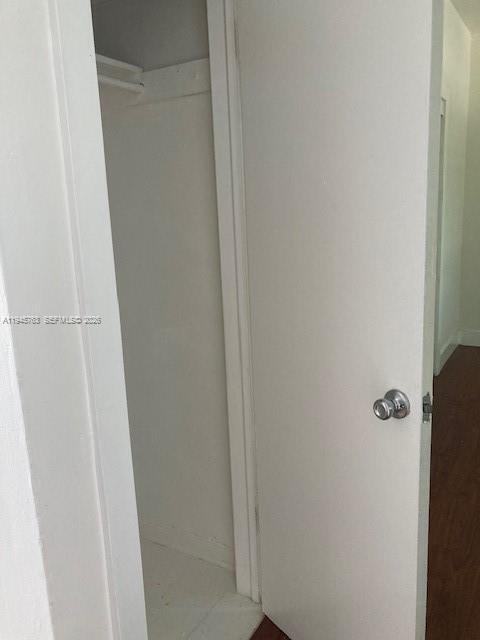 Building Photo - 7421 Carlyle Ave