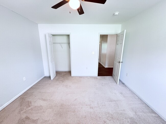 Building Photo - 112 Rose Ln
