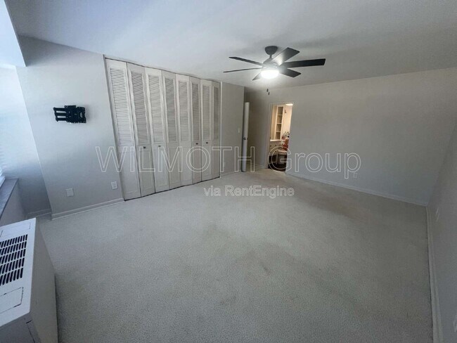 Building Photo - 3965 N Meridian St