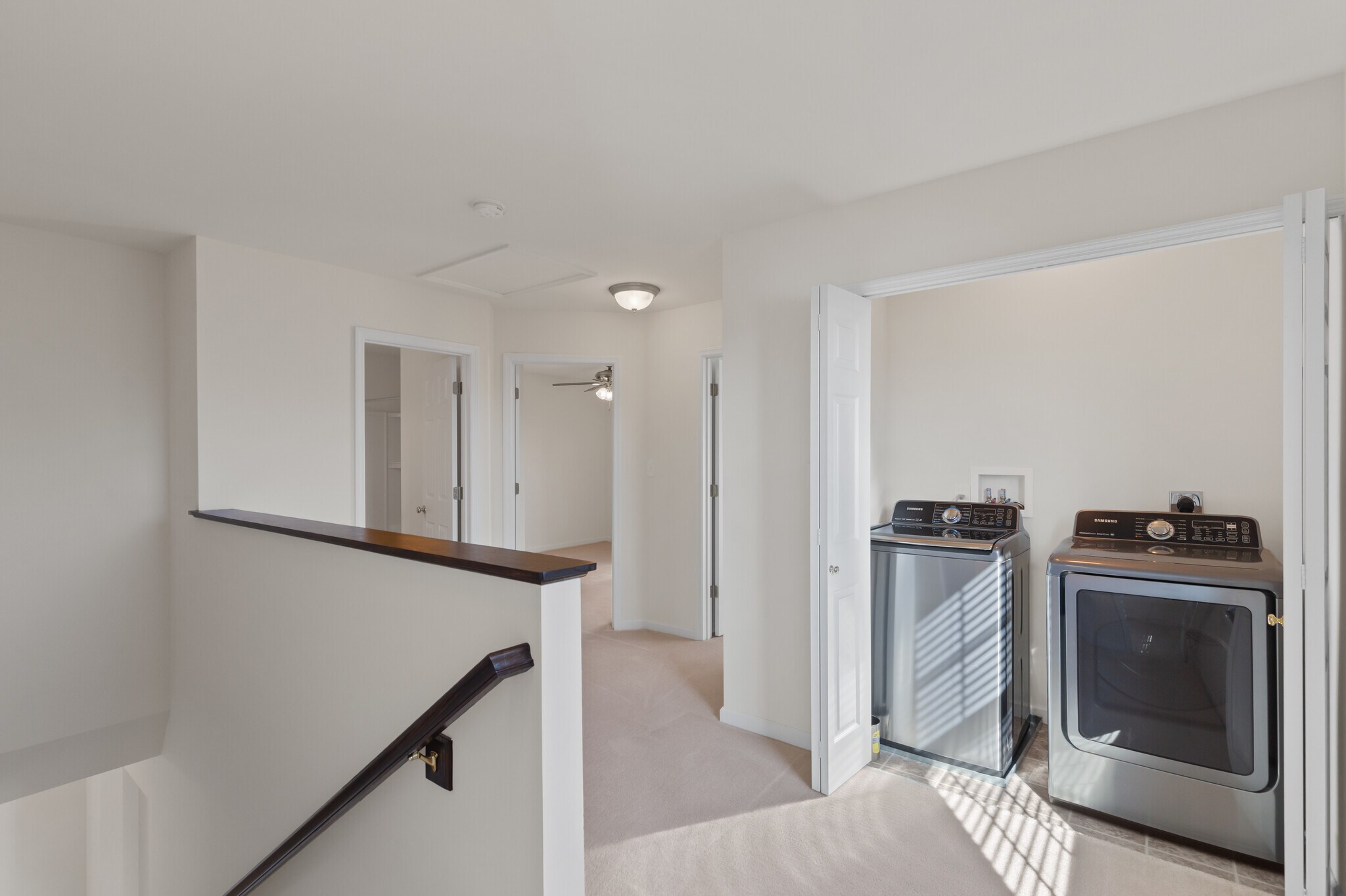 Building Photo - 614 Prairiegate Ct