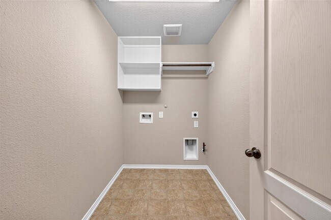 Building Photo - 8811 Trenton Landing Ln