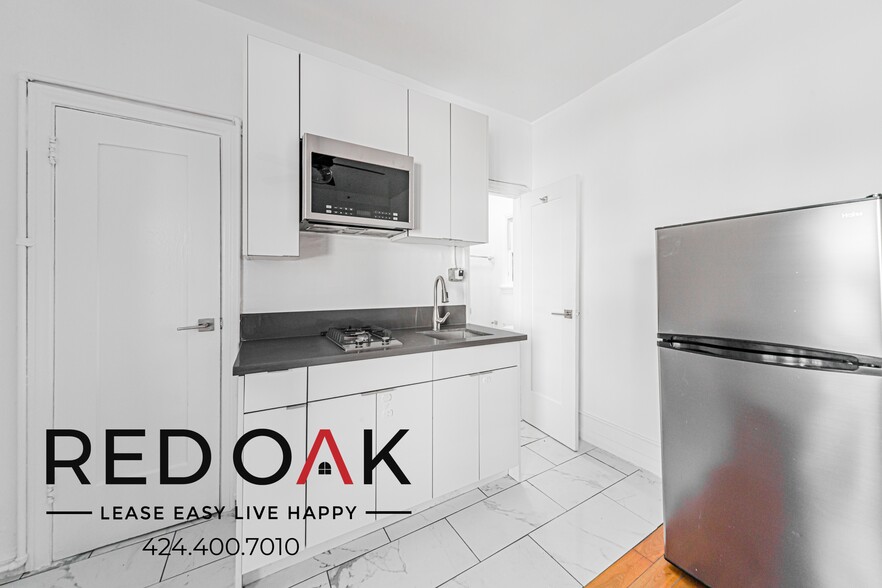 Building Photo - 1616 Normandie Ave