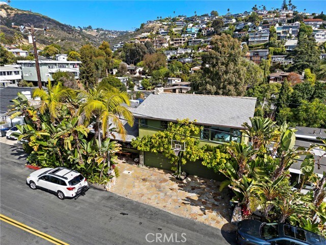 Building Photo - 773 St Ann's Dr