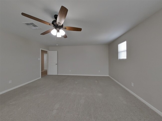 Building Photo - 10122 Cerritos dr