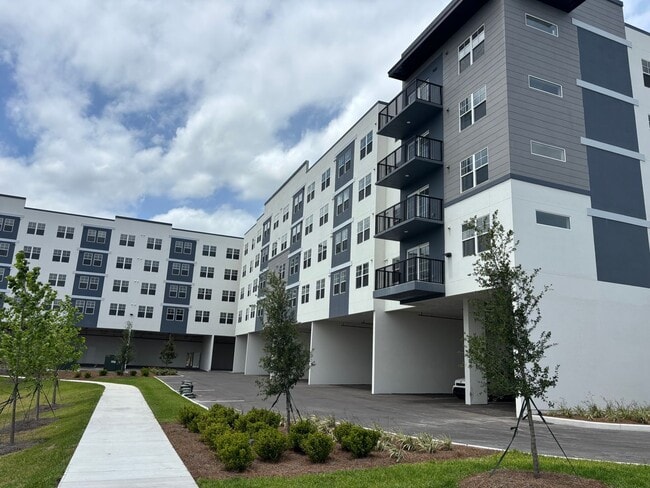 Building Photo - 5579 Millenia Park Blvd