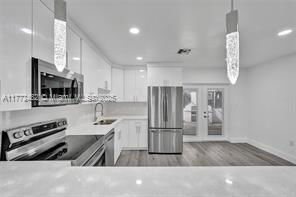 Building Photo - 101 SW 53rd Ave