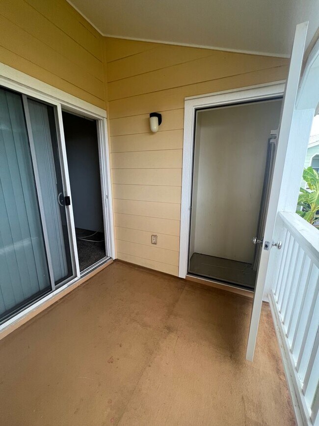 Building Photo - Beautiful 2 bed/2 bath Condo at Viewpointe...