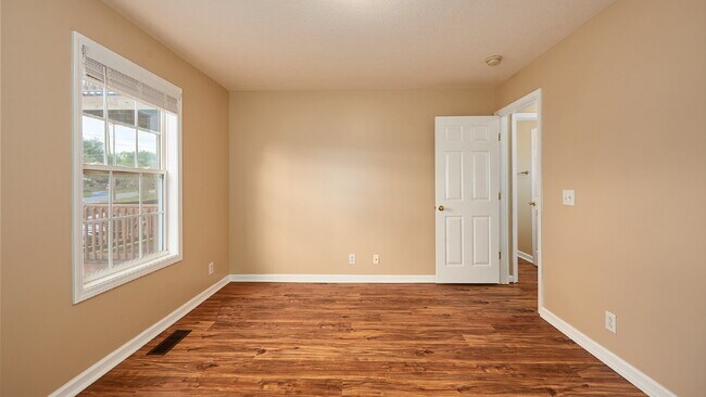 Building Photo - Now Ready: 2BR, 1 1/2 BA condo, upstairs unit. (Please do not apply without speaking with us first.)