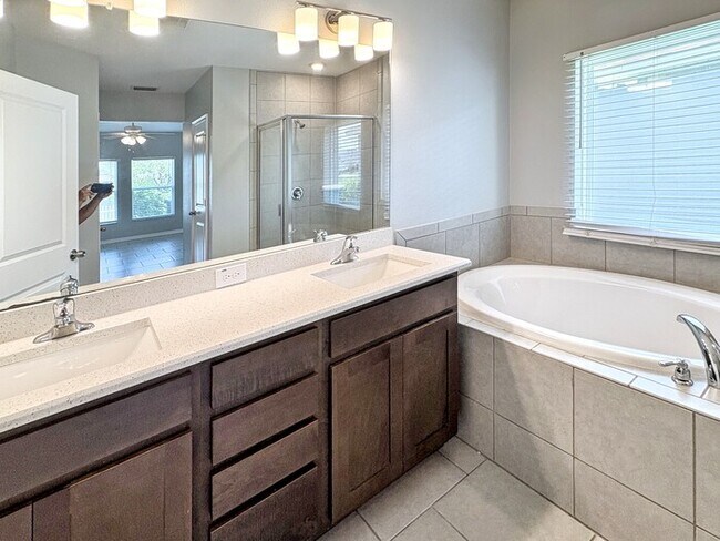 Building Photo - 4513 Windy Hammock Way