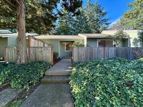 Building Photo - Serene 2 Bed, 2 Bath Updated Hidden Gem!