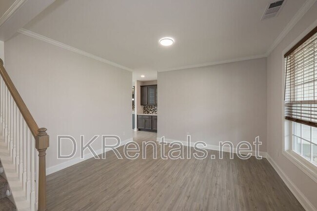 Building Photo - 508 Blackberry Ln
