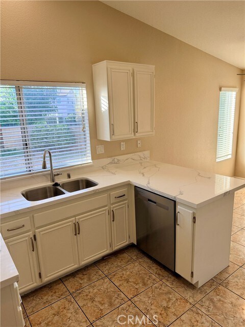 Building Photo - 4238 Brookside Dr