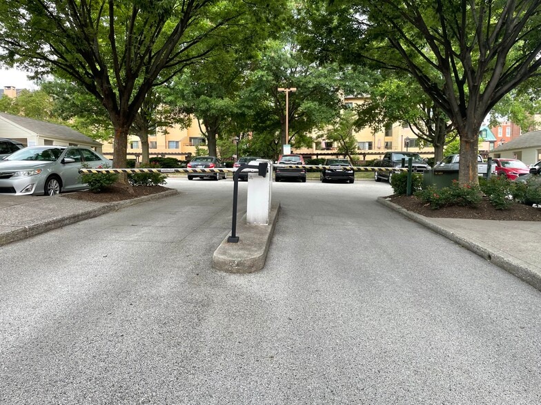 Gated parking lot - 10 W Hill St