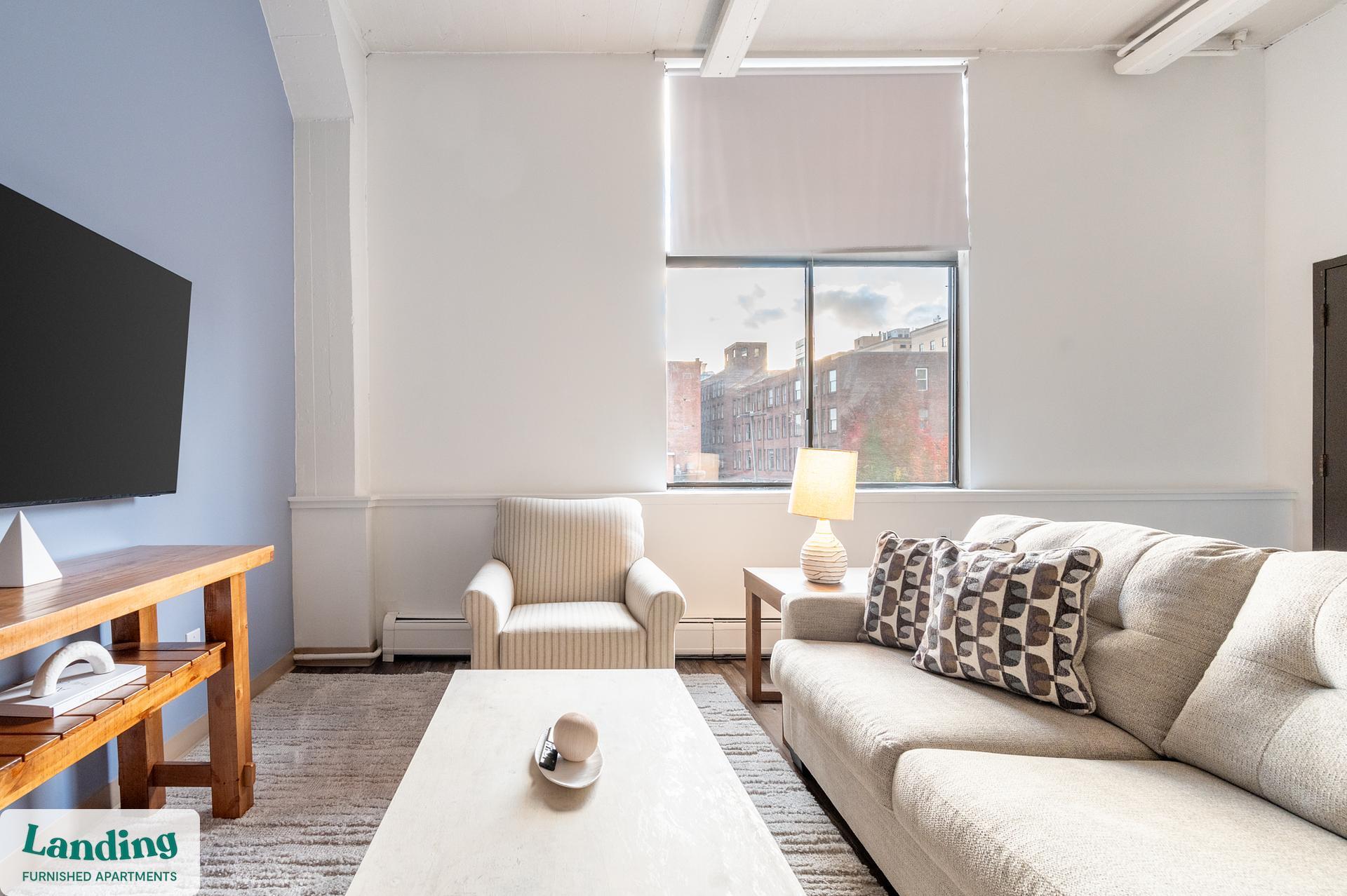 Building Photo - 45 Willow St