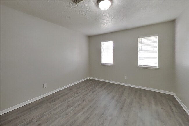 Building Photo - 23115 Earlmist Dr