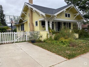 Building Photo - Stunning home in Downtown Longmont