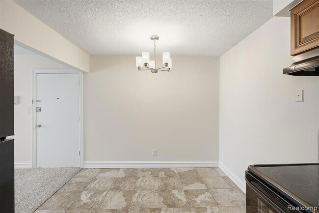 Building Photo - 8188 24 Mile Rd