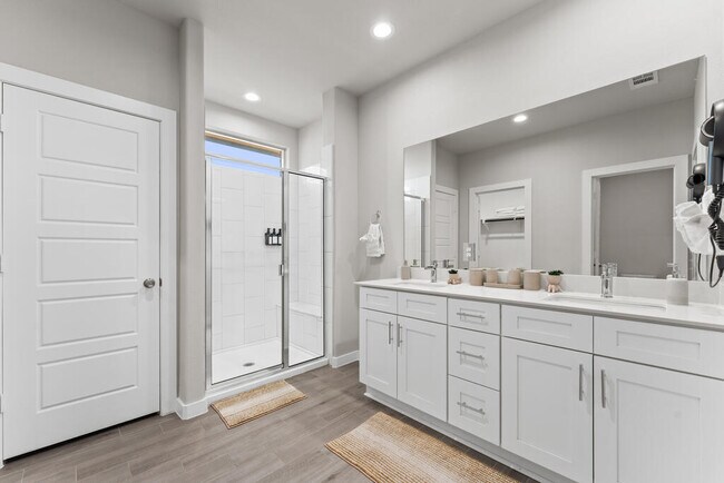 Building Photo - 2129 Trailhead Dr