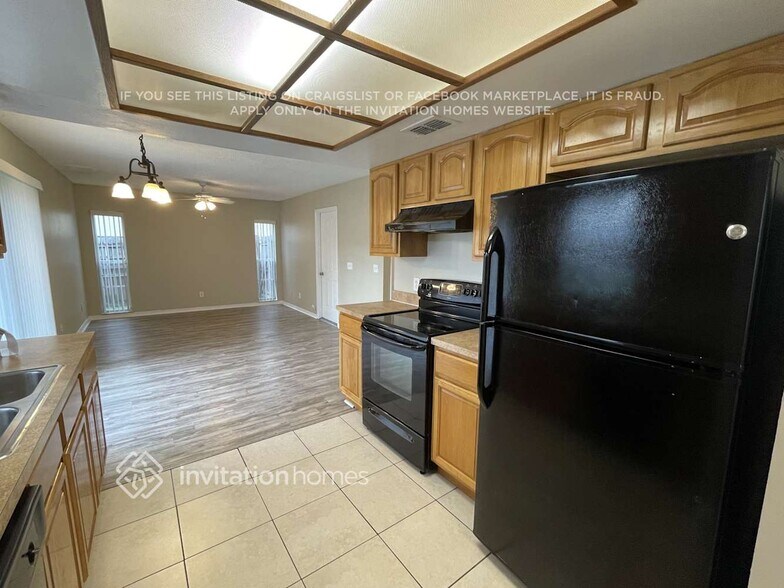 Building Photo - 9707 Little Pond Way
