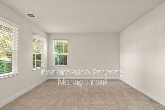 Building Photo - 638 W Gravino Dr