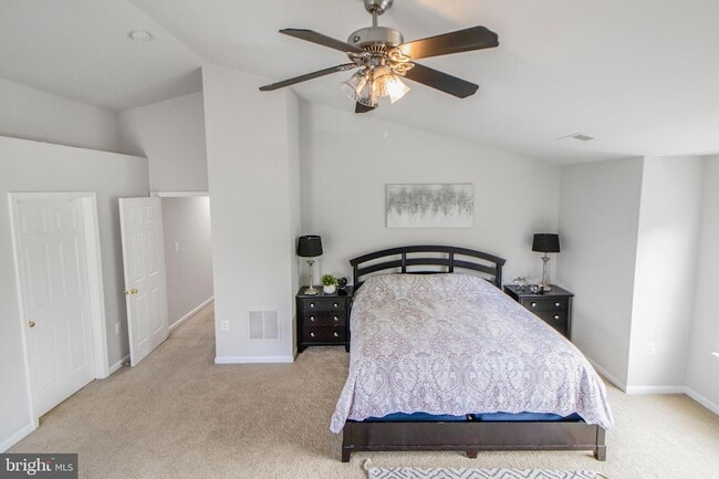 Building Photo - 115 Richard Dr SE