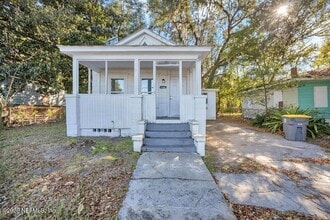 Building Photo - 1648 W 36th St