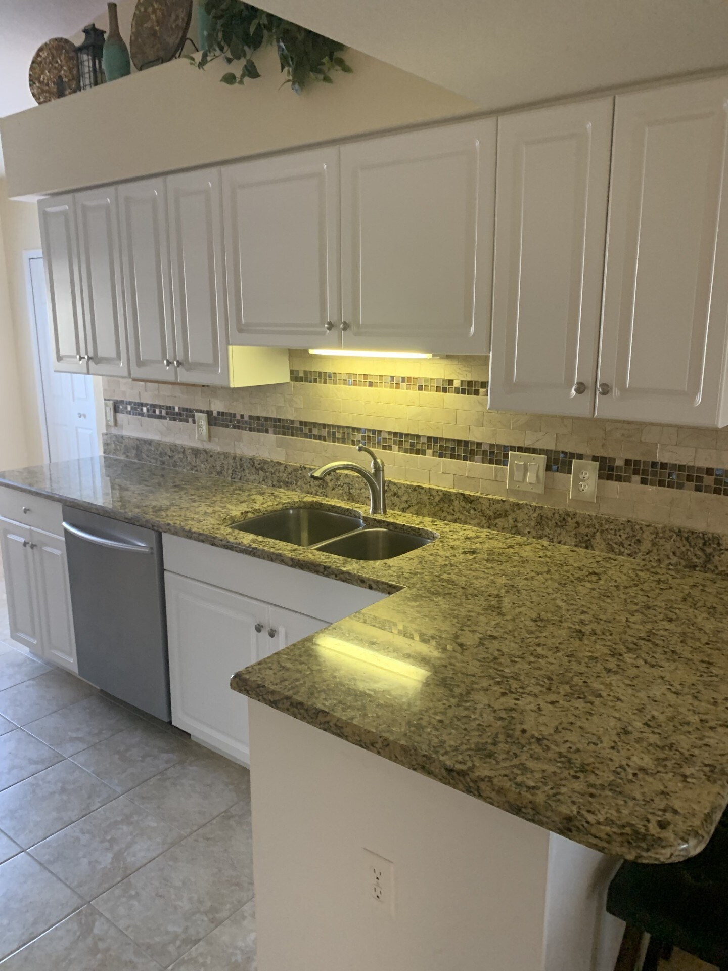 Building Photo - 26630 Rosewood Pointe Dr