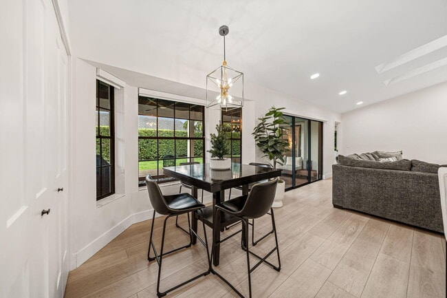 Building Photo - 13571 Jonquil Pl