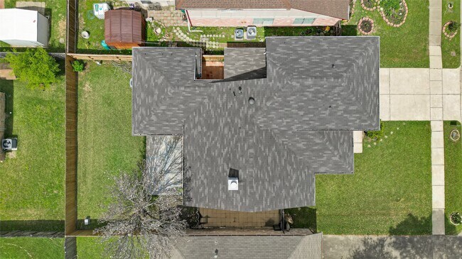Building Photo - 12322 Meadow Ridge Dr