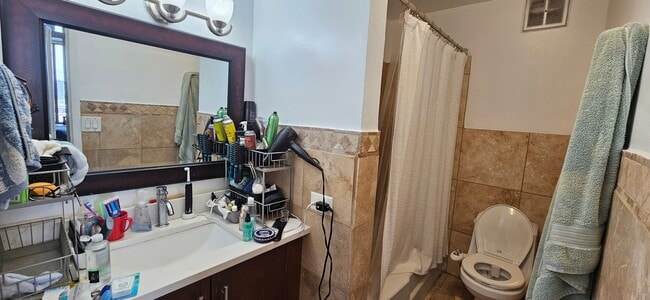 Building Photo - UPTOWN - GREAT 1BD/1BTH CONDO FOR RENT!