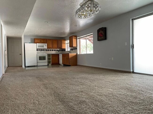 Primary Photo - 1739 E. Paulista Way