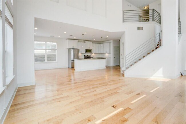 Building Photo - 5915 Swayden Ln