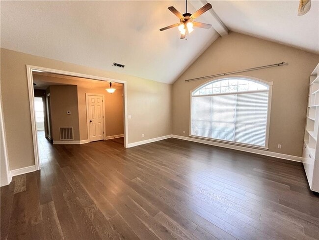 Building Photo - 208 Tunbridge Dr