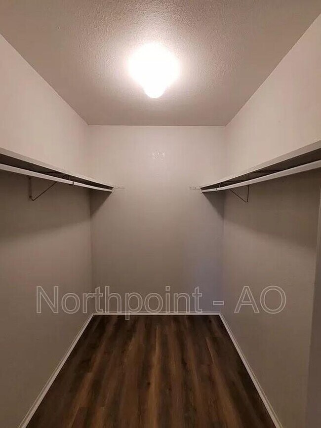 Building Photo - 3 BR/2BA | Renovated Single Family Home |Gated backyard!