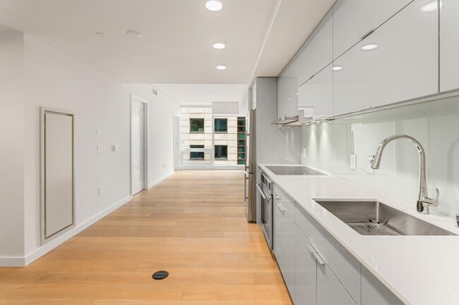 Building Photo - KODA - 1 bedroom