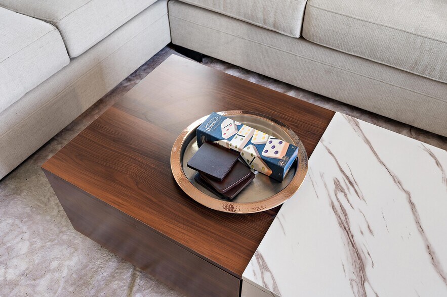 Building Photo - 13010 E Shangri La Rd